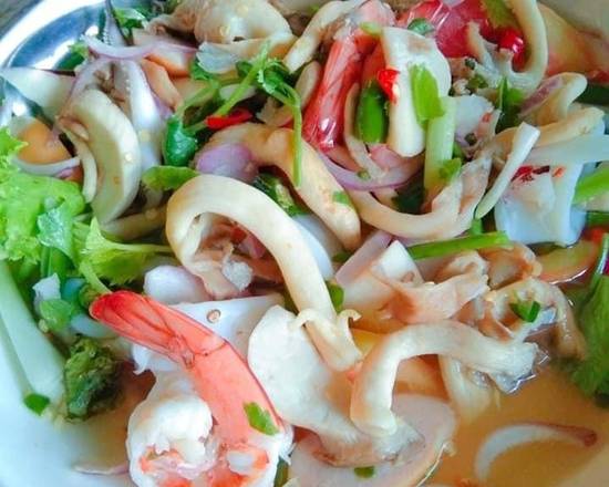Yum Ruam Mit